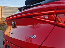Rot Gebraucht 2021 Seat Leon FR-Line Kombi | 13.777 € (Guter Preis)