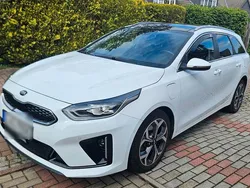 Weiß Gebraucht 2021 Kia Ceed Platinum Kombi | 20.499 € (Guter Preis)