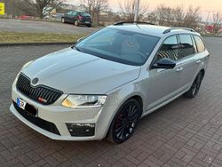 Grau Gebraucht 2017 Skoda Octavia RS Kombi | 10.500 €