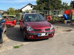 Rot Gebraucht 2001 Renault Clio II Kleinwagen | 799 € (Guter Preis)