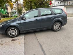 Grau Gebraucht 2008 Ford Focus Kombi | 2.000 € (Fairer Preis)