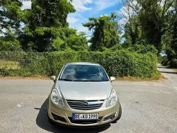 Gold Gebraucht 2009 Opel Corsa Kleinwagen | 2.650 € (Fairer Preis)