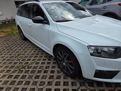 Weiß Gebraucht 2015 Skoda Octavia RS Kombi | 15.000 € (Superpreis)