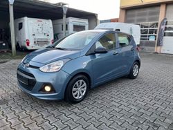 Blau Gebraucht 2015 Hyundai i10 Classic Kleinwagen | 7.390 € (Fairer Preis)