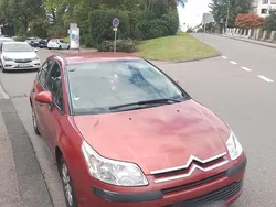 Rot Gebraucht 2005 Citroën C4 Limousine | 1.750 €