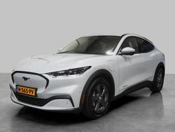 Weiß Gebraucht 2021 Ford Mustang Mach-E SUV | 22.345 € (Superpreis)