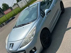 Grau Gebraucht 2009 Peugeot 207 CC Filou Cabrio | 1.900 € (Guter Preis)