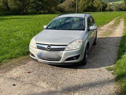 Grau Gebraucht 2009 Opel Astra Selection Kombi | 2.250 € (Fairer Preis)