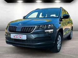 Quarzgrau metallic Gebraucht 2020 Skoda Karoq Active SUV | 17.990 € (Fairer Preis)