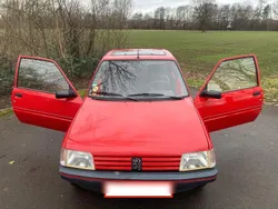 Peugeot 205