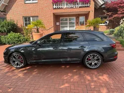Grau Gebraucht 2020 Audi A4 S-Line Kombi | 25.888 € (Fairer Preis)