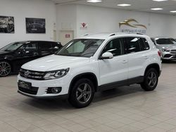Weiß Gebraucht 2014 VW Tiguan Sport SUV | 13.990 € (Etwas zu teuer)