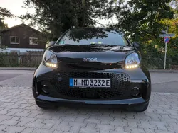 Schwarz Gebraucht 2021 Smart ForTwo Electric Drive Coupé | 9.499 € (Fairer Preis)