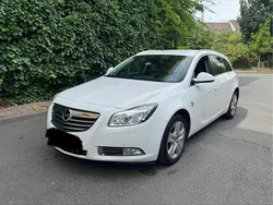 Weiß Gebraucht 2008 Opel Insignia Kombi | 2.699 € (Fairer Preis)