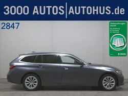 Grau Gebraucht 2020 BMW 320 Advantage Kombi | 18.980 € (Guter Preis)