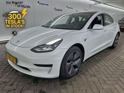 Weiß Gebraucht 2020 Tesla Model 3 Standard Range Limousine | 19.900 € (Guter Preis)