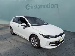 Weiß Gebraucht 2024 VW Golf VIII Edition Limousine | 30.250 € (Fairer Preis)