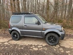 Grau Gebraucht 2010 Suzuki Jimny SUV | 7.500 € (Superpreis)