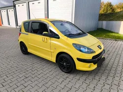 Gelb Gebraucht 2005 Peugeot 1007 Kleinwagen | 3.800 € (Fairer Preis)