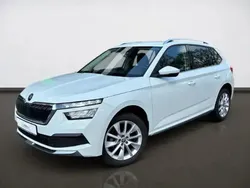 Weiss Gebraucht 2023 Skoda Kamiq Style SUV | 19.970 € (Guter Preis)