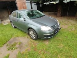 Silber Gebraucht 2007 VW Jetta Limousine | 3.050 € (Fairer Preis)