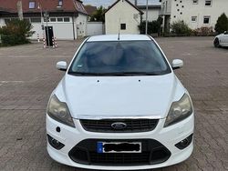Weiß Gebraucht 2009 Ford Focus Coupé | 4.800 € (Teuer)
