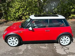 Rot Gebraucht 2003 Mini Cooper Kleinwagen | 3.000 €