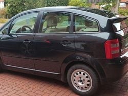 Schwarz Gebraucht 2001 Audi A2 Kleinwagen | 6.900 € (Etwas zu teuer)
