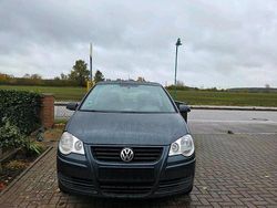 Grau Gebraucht 2005 VW Polo Comfortline Kleinwagen | 3.300 € (Etwas zu teuer)