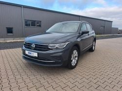 Grau Gebraucht 2016 VW Tiguan SUV | 17.400 € (Fairer Preis)