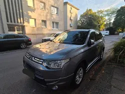 Grau Gebraucht 2013 Mitsubishi Outlander SUV | 10.000 € (Etwas zu teuer)