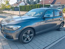 Grau Gebraucht 2017 BMW 118 Kleinwagen | 11.800 € (Fairer Preis)