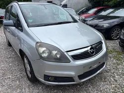 Silber Gebraucht 2006 Opel Zafira Edition Van / Kleinbus | 2.500 € (Fairer Preis)
