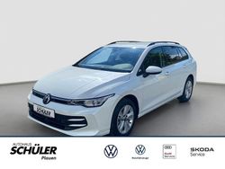 Weiß (oryxweiß perlmutteffekt) Gebraucht 2024 VW Golf VIII S Kombi | 27.585 € (Fairer Preis)