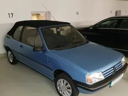 Blau Gebraucht 1992 Peugeot 205 Cabrio | 4.350 €