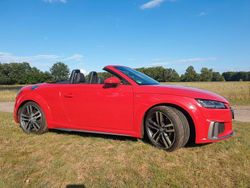 Rot Gebraucht 2020 Audi TT Roadster Ambiente Cabrio | 29.950 € (Superpreis)