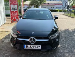 Schwarz Gebraucht 2019 Mercedes A200 Business Limousine | 20.000 € (Guter Preis)