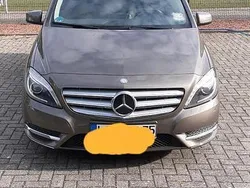 Andere außenfarben Gebraucht 2012 Mercedes B200 Van / Kleinbus | 12.000 €