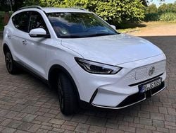 Weiß Gebraucht 2022 MG ZS Comfort Limousine | 15.200 € (Guter Preis)