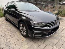 Grau Gebraucht 2020 VW Passat GTE Kombi | 19.990 € (Fairer Preis)