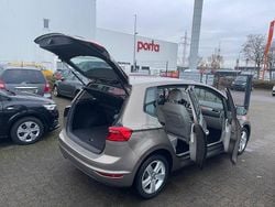 Gold Gebraucht 2014 VW Golf Sportsvan Comfortline Van / Kleinbus | 14.799 € (Fairer Preis)