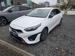 Weiß Gebraucht 2024 Kia Ceed GT Limousine | 25.499 € (Superpreis)