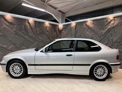 Silber Gebraucht 2000 BMW 323 Compact Sport Line Kleinwagen | 8.890 € (Teuer)