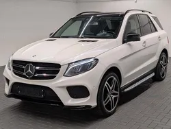 Weiß (diamantweißbright) Gebraucht 2017 Mercedes GLE500 AMG line SUV | 36.480 € (Guter Preis)