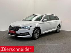 Weiss Gebraucht 2023 Skoda Superb Ambition Kombi | 28.950 € (Superpreis)