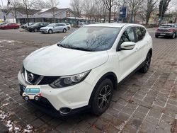 Weiß Gebraucht 2016 Nissan Qashqai Acenta SUV | 9.500 € (Guter Preis)