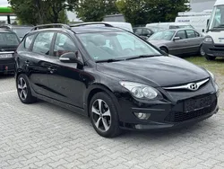 Schwarz Gebraucht 2011 Hyundai i30 Style Kombi | 2.390 € (Guter Preis)