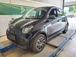 Schwarz Gebraucht 2021 Smart ForFour Electric Drive Kleinwagen | 7.999 € (Guter Preis)