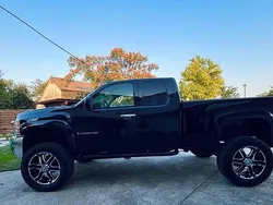 Schwarz Gebraucht 2010 Chevrolet Silverado SUV | 33.900 €