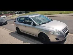 Silber Gebraucht 2007 Kia Ceed Kombi | 2.500 €